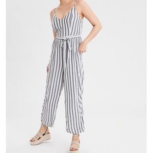 American Eagle Jumpsuit 🤩With Pockets🤩